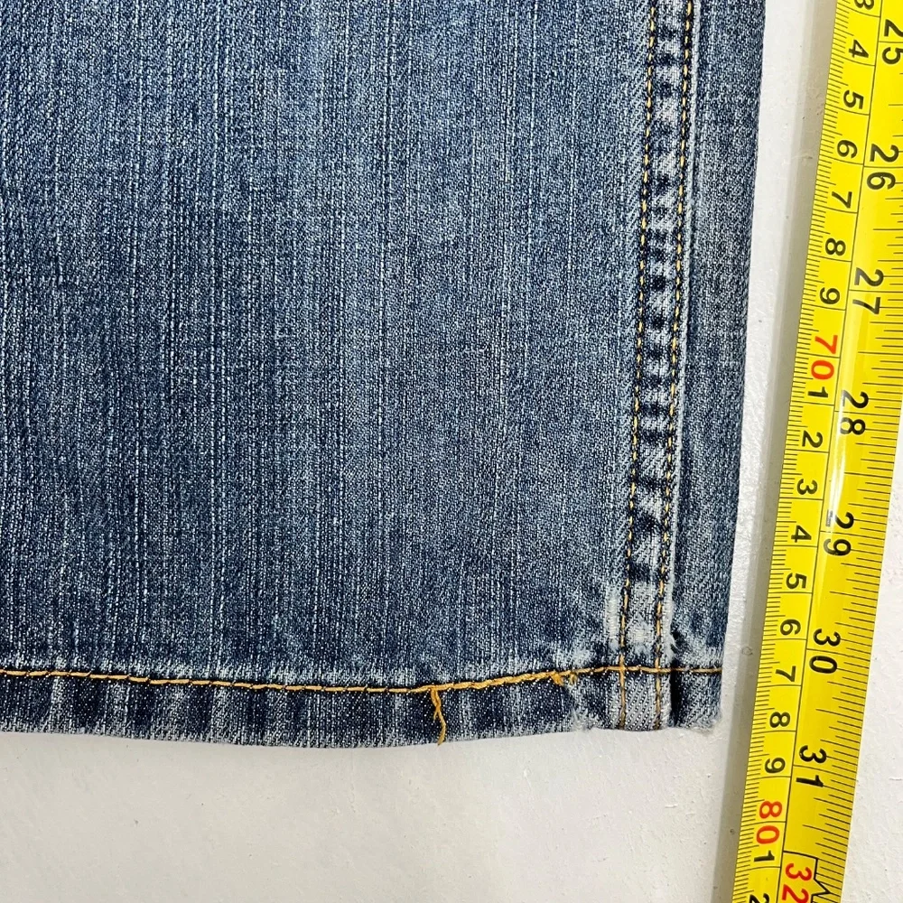Levi's 505 Mens Size 30X32 Straight Fit Jeans Blue‎ Denim Pockets Retro Inspired